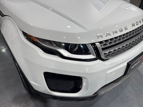 Used 2018 Land Rover Range Rover Evoque SE AWD/4WD image 32
