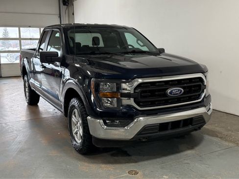 Used 2023 Ford F150 XLT w/ Trailer Tow Package image 5