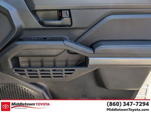 Certified 2024 Toyota Tacoma SR5 AWD/4WD image 34