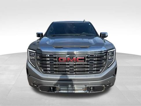 Used 2023 GMC Sierra 1500 Denali w/ Denali Reserve Package AWD/4WD image 2