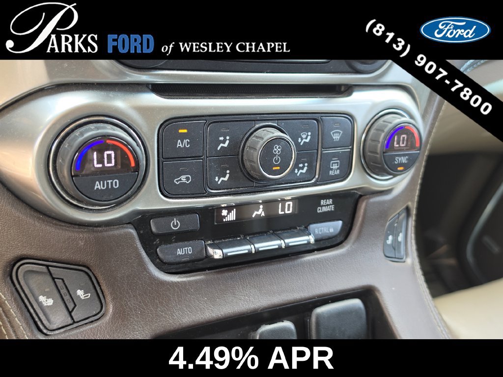 Used 2017 Chevrolet Suburban LT w/ Luxury Package RWD image 27