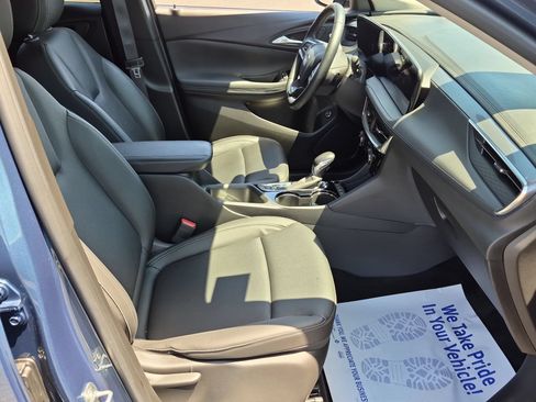Certified 2024 Buick Encore GX Sport Touring AWD/4WD image 25