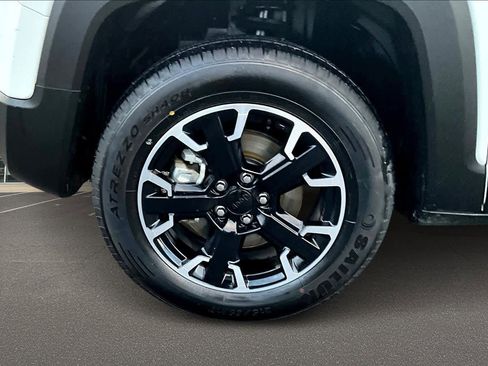 Used 2023 Jeep Renegade Trailhawk image 8