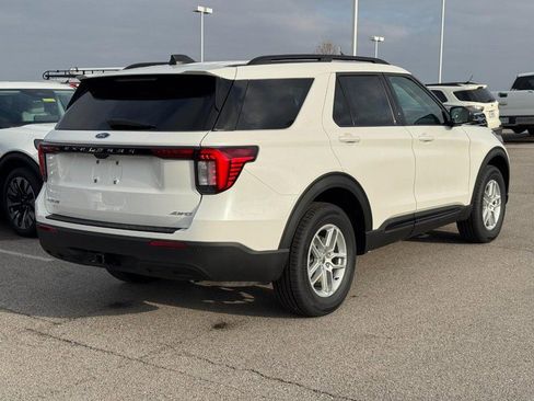 New 2026 Ford Explorer Active image 3