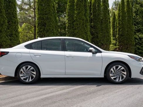 Used 2025 Subaru Legacy Limited AWD/4WD image 12