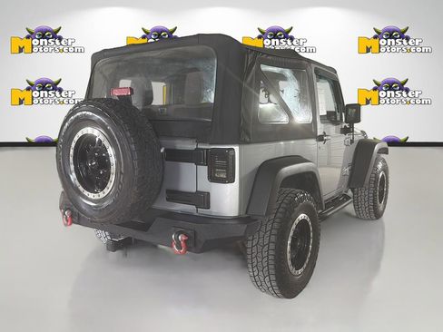 Used 2015 Jeep Wrangler Sport w/ Connectivity Group AWD/4WD image 5