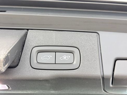 Used 2024 Volvo XC60 T8 Plus AWD/4WD image 29