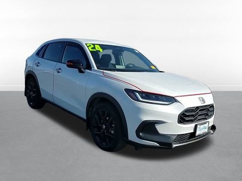 Used 2024 Honda HR-V Sport image 3
