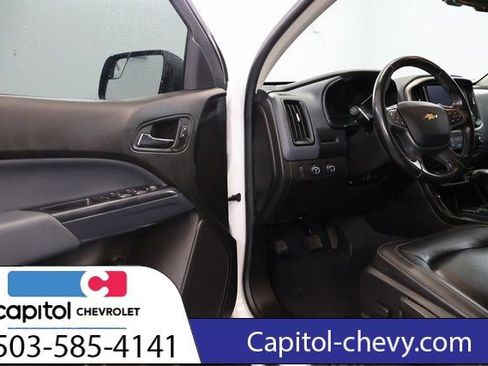 Used 2021 Chevrolet Colorado Z71 image 9