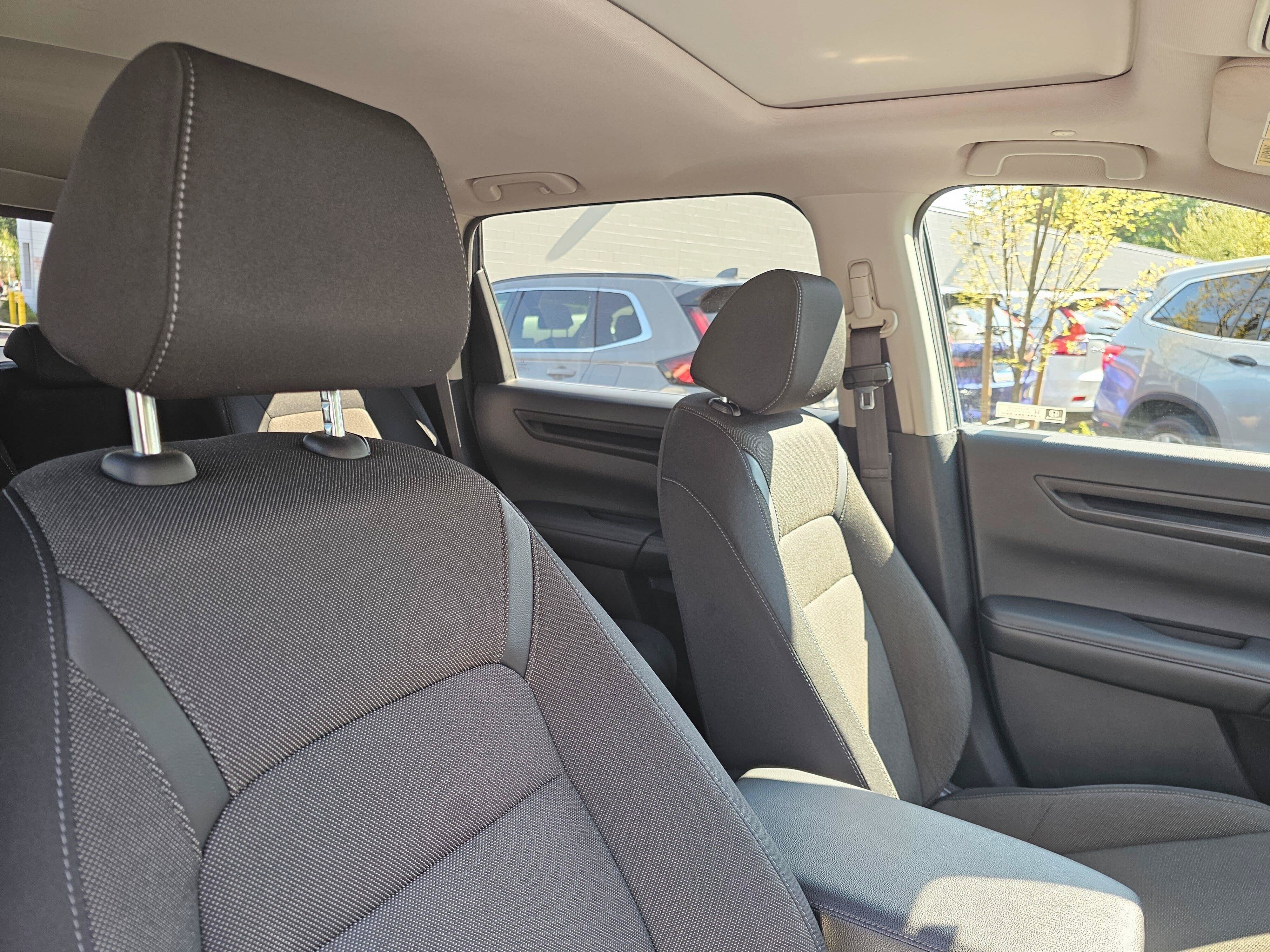 Used 2024 Honda CR-V EX image 11