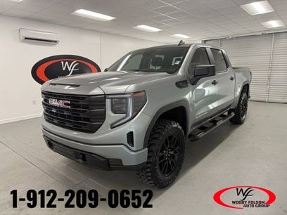 Used 2024 GMC Sierra 1500 Pro w/ Graphite Edition