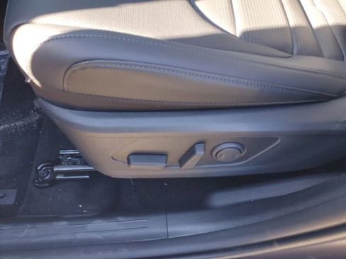 New 2026 Kia Sportage SX image 9