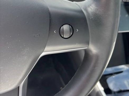 Used 2018 Tesla Model 3 Long Range AWD/4WD image 22