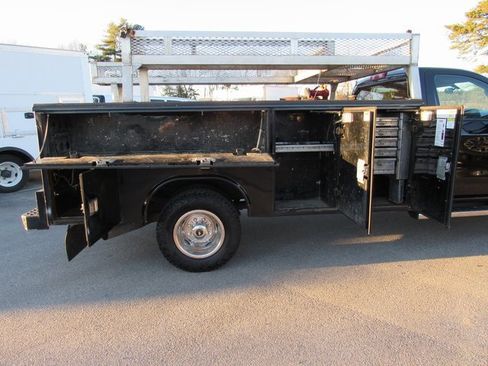 Used 2016 GMC Sierra 3500 Base w/ Sierra Convenience Package image 30