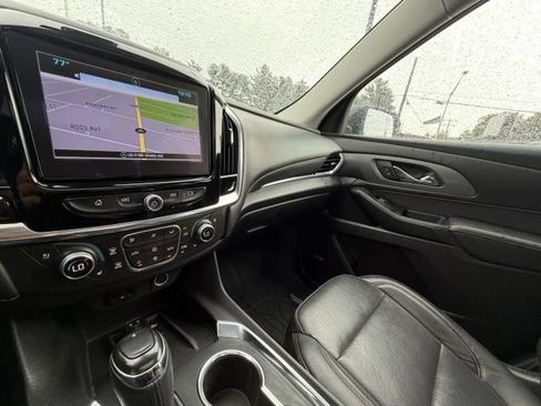 Used 2018 Chevrolet Traverse Premier w/ Redline Edition AWD/4WD image 27