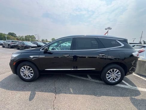 Used 2024 Buick Enclave Essence w/ Trailering Package, 5000 lbs. FWD image 9