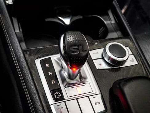 Used 2014 Mercedes-Benz SL 550 image 18