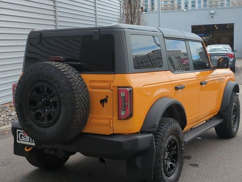 Used 2022 Ford Bronco Wildtrak image 3