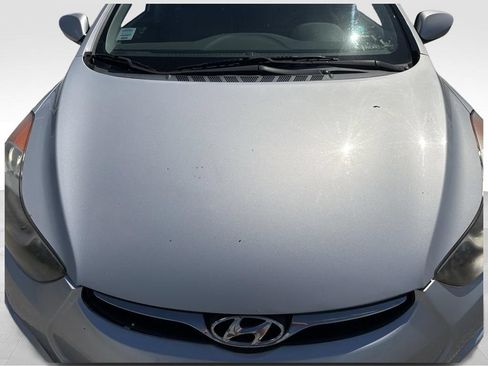 Used 2013 Hyundai Elantra GLS w/ Preferred Pkg FWD image 17