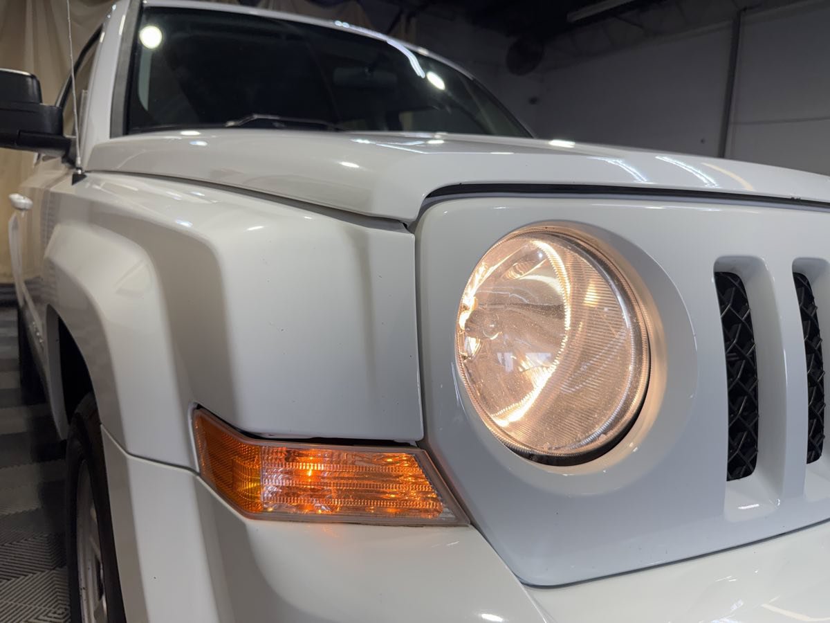 Used 2015 Jeep Patriot Sport w/ Power Value Group FWD image 8