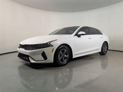 Used 2022 Kia K5 LXS image 3
