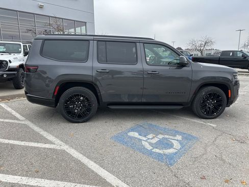 New 2025 Jeep Wagoneer Series II w/ Convenience Group I image 36