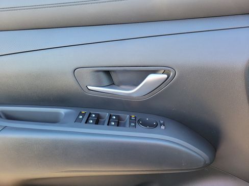 New 2026 Hyundai Tucson SE image 13