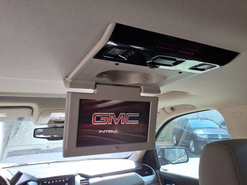 Used 2016 GMC Yukon SLT w/ Open Road Package AWD/4WD image 16
