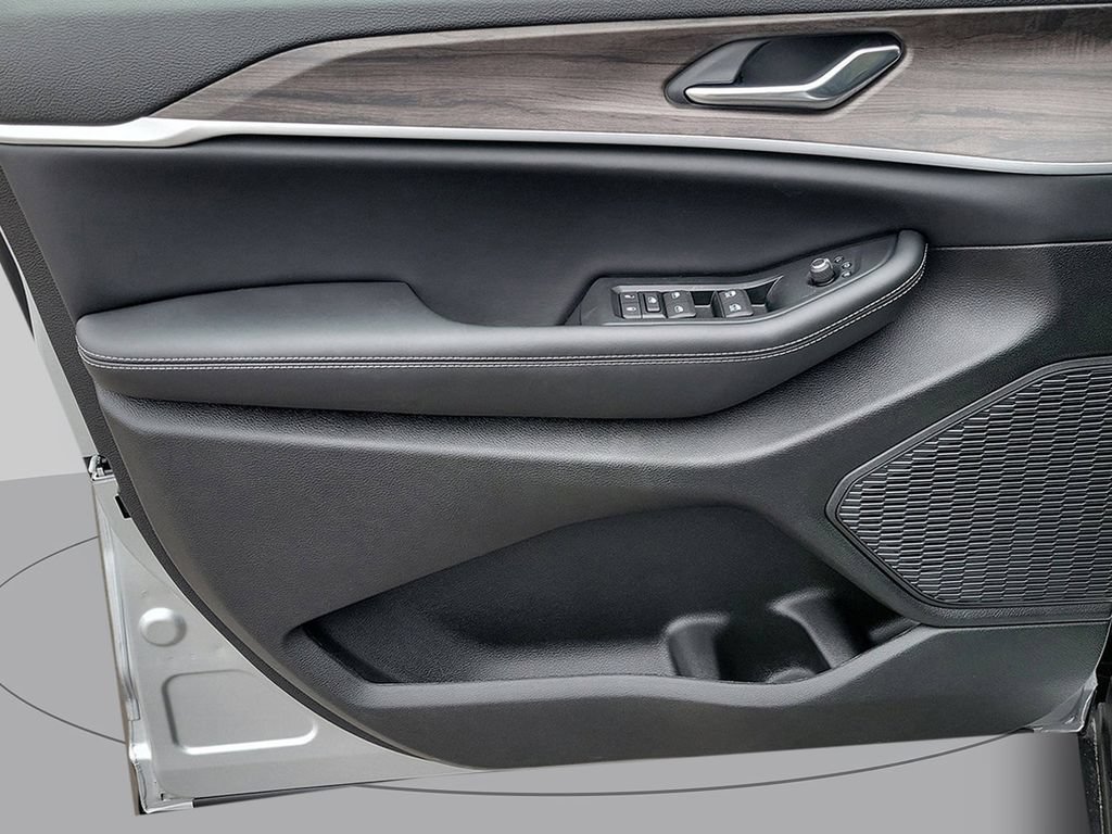 New 2026 Jeep Grand Cherokee Altitude AWD/4WD image 15