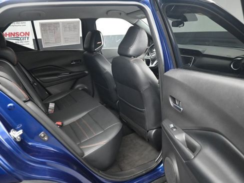 Used 2020 Nissan Kicks SR w/ SR Premium Package FWD image 12