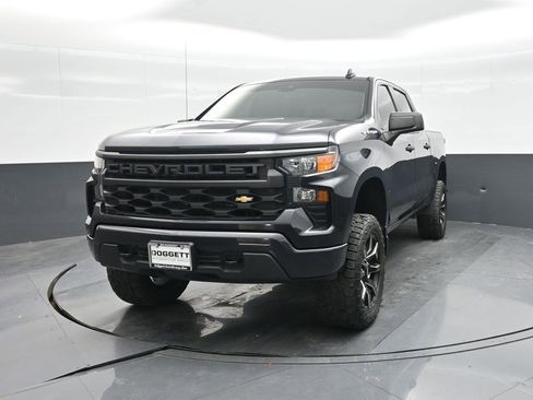 Used 2022 Chevrolet Silverado 1500 Custom image 17