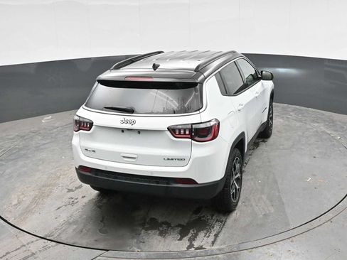 Used 2025 Jeep Compass Limited AWD/4WD image 21