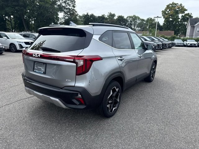 Used 2024 Kia Seltos EX AWD/4WD image 6