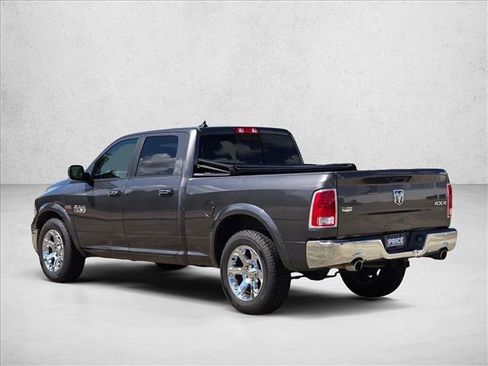 Used 2017 RAM 1500 Laramie AWD/4WD image 7