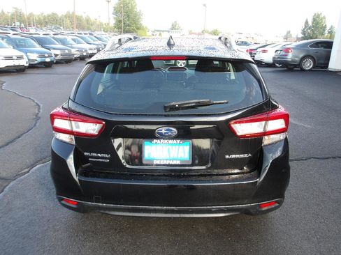 Used 2019 Subaru Impreza 2.0i Premium AWD/4WD image 4