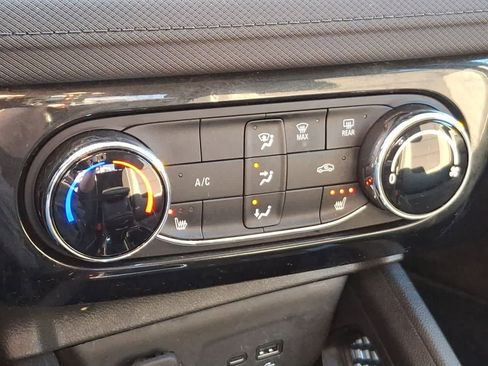 Used 2024 Chevrolet TrailBlazer LT w/ LT Cold Weather Package image 25