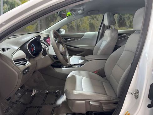Used 2022 Chevrolet Malibu LS FWD image 9
