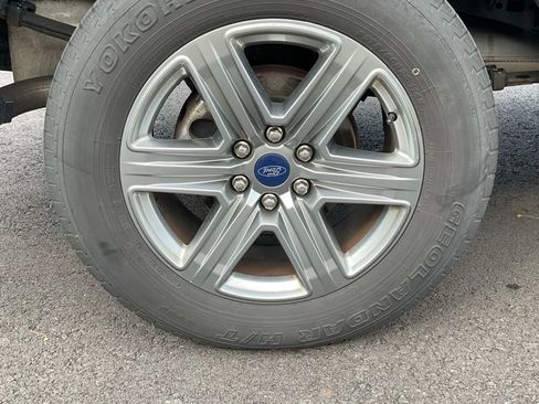 Used 2019 Ford F150 XLT w/ Equipment Group 302A Luxury image 12