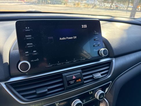 Used 2020 Honda Accord LX image 19