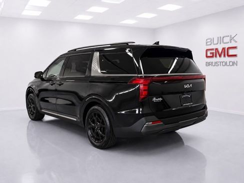 Used 2026 Kia Carnival SX w/ SX Dark Edition Package FWD image 10