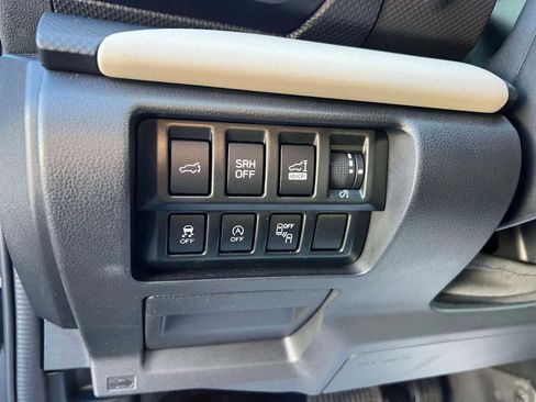 Used 2022 Subaru Forester Limited image 23