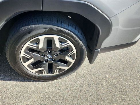 Used 2025 Subaru Forester Premium AWD/4WD image 7