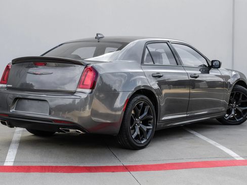 Used 2021 Chrysler 300 S w/ S Model Appearance Package RWD image 11