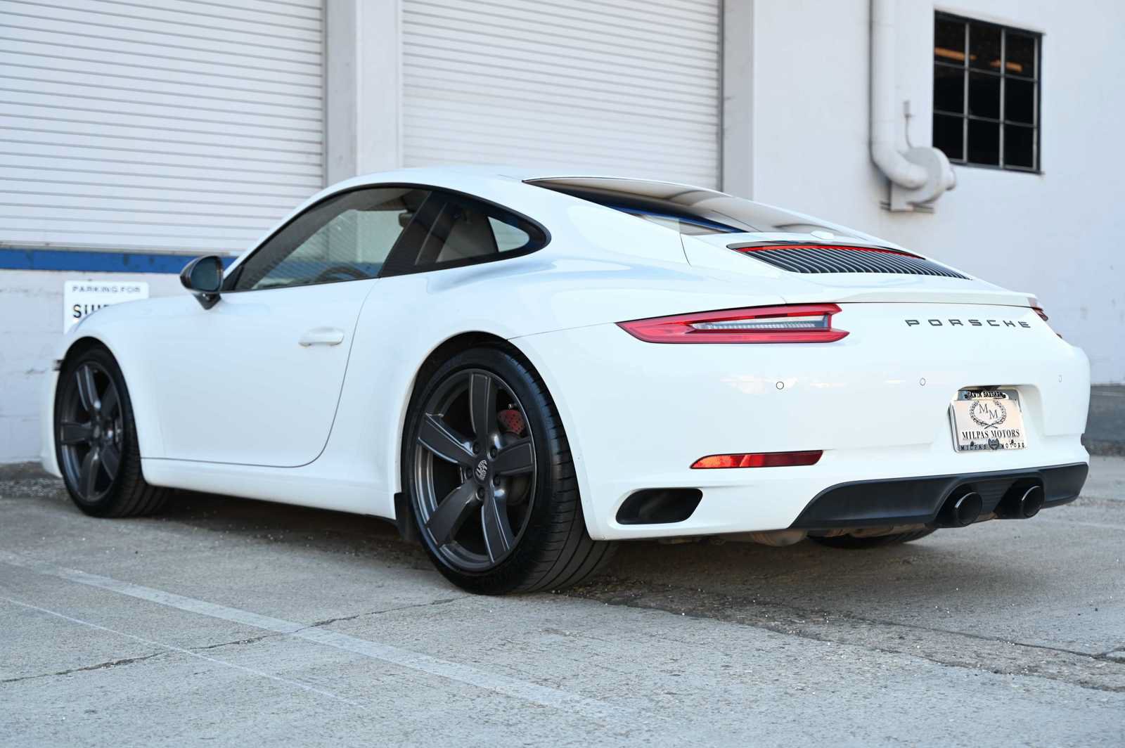 Used 2018 Porsche 911 Carrera T RWD image 5