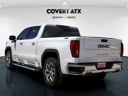 Used 2023 GMC Sierra 1500 SLT w/ SLT Premium Package AWD/4WD image 5