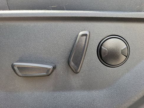Used 2025 Ford Expedition Active RWD image 22