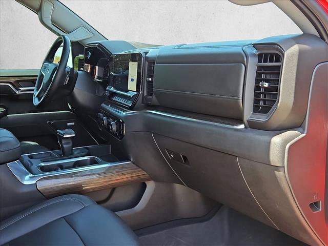 Used 2024 Chevrolet Silverado 1500 LT Trail Boss w/ LT Trail Boss Premium Package AWD/4WD image 19