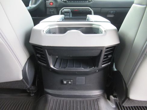 Used 2025 Toyota Tundra Limited w/ TRD Off-Road Package AWD/4WD image 34
