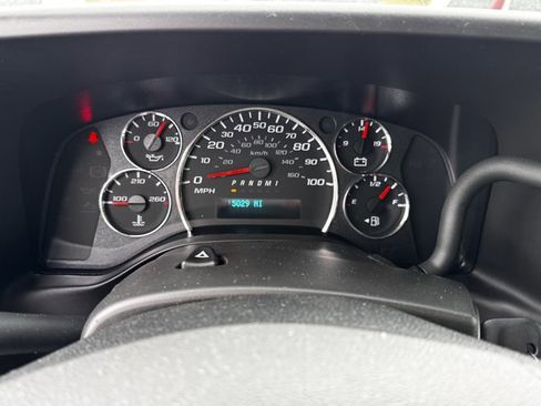 Used 2023 Chevrolet Express 2500 w/ Driver Convenience Package image 13