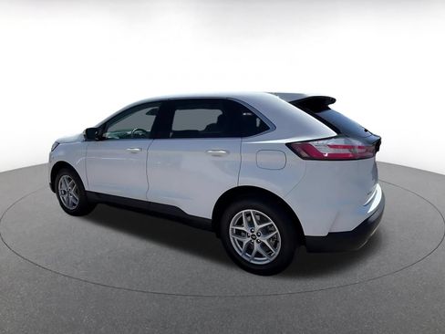 Used 2024 Ford Edge SEL AWD/4WD image 10
